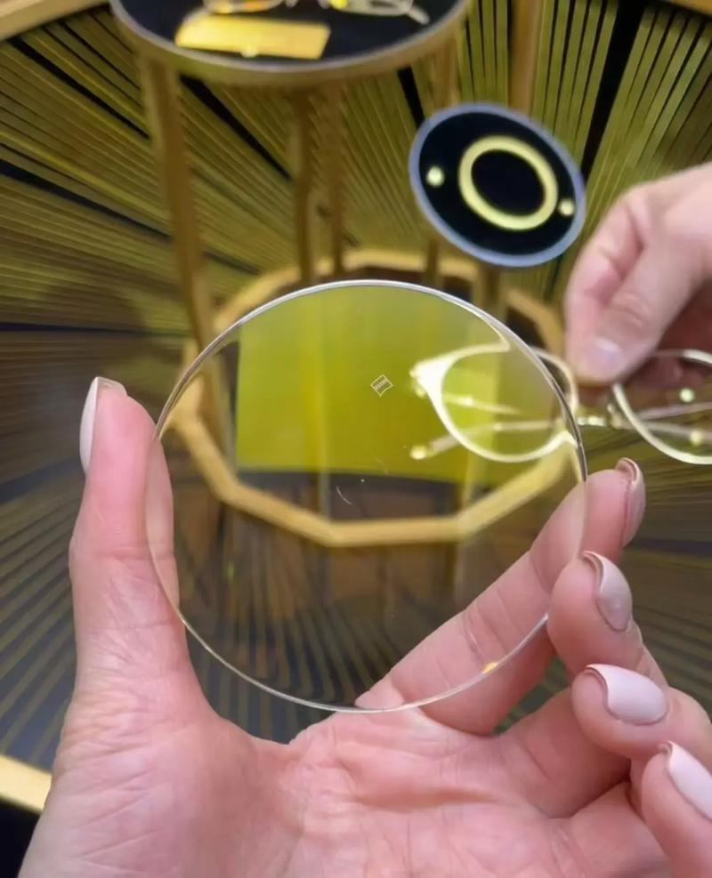 蔡司鎏金膜 2025古法黃光學鏡片，百年光學底蘊的閃耀新章